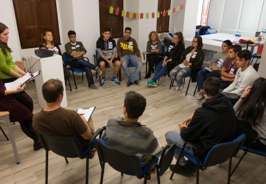 Unha ducia de rapaces e rapazas participou en San Sadurniño na primeira sesión dos Encontros da mocidade